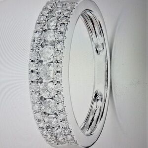 Elegant 925 Sterling Silver Cubic Zirconia Womens Ring